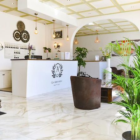 Hotel Les Arbousiers Calvi  Zewnętrze zdjęcie