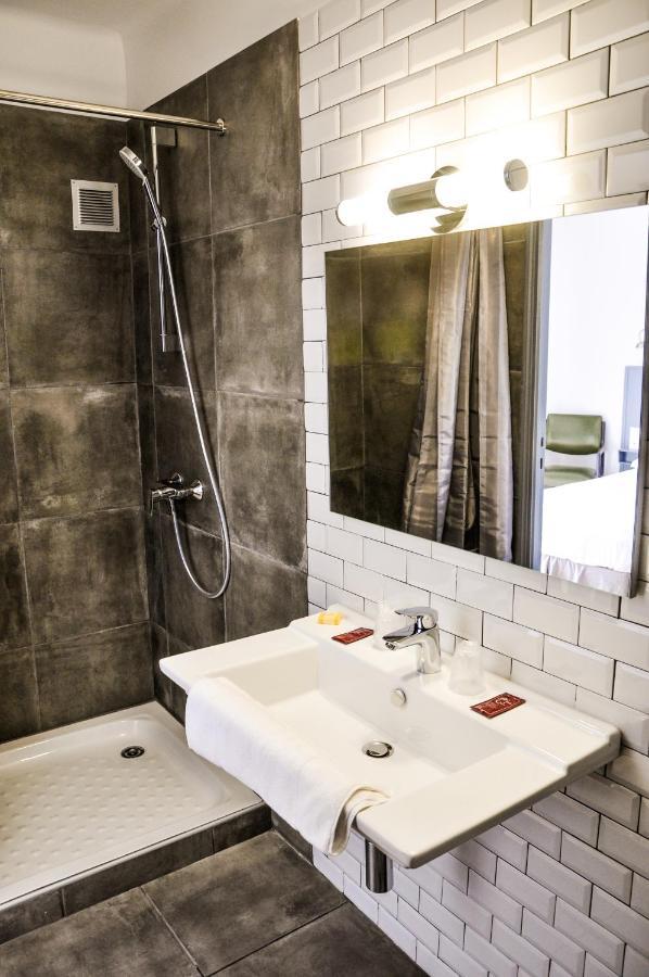 Hotel Les Arbousiers Calvi  Zewnętrze zdjęcie