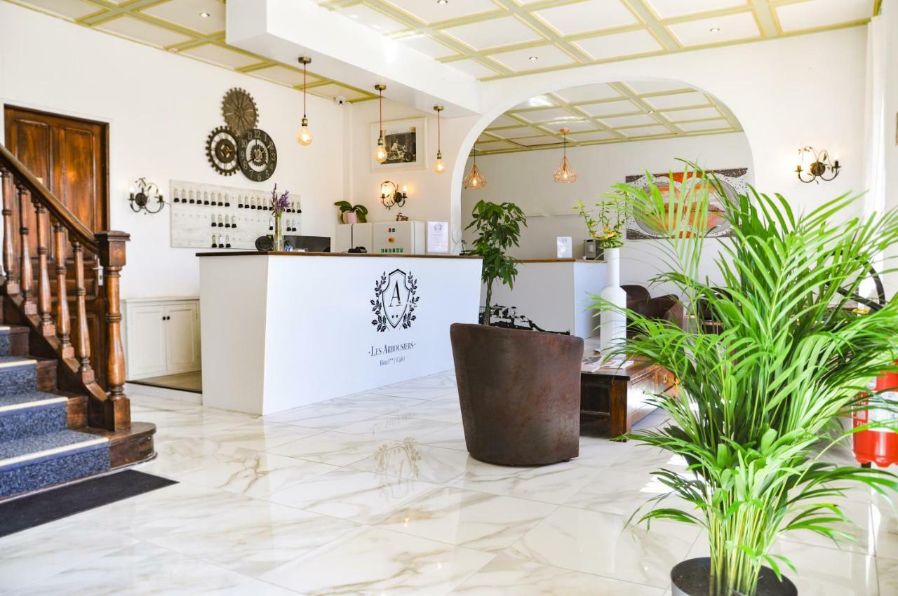 Hotel Les Arbousiers Calvi  Zewnętrze zdjęcie