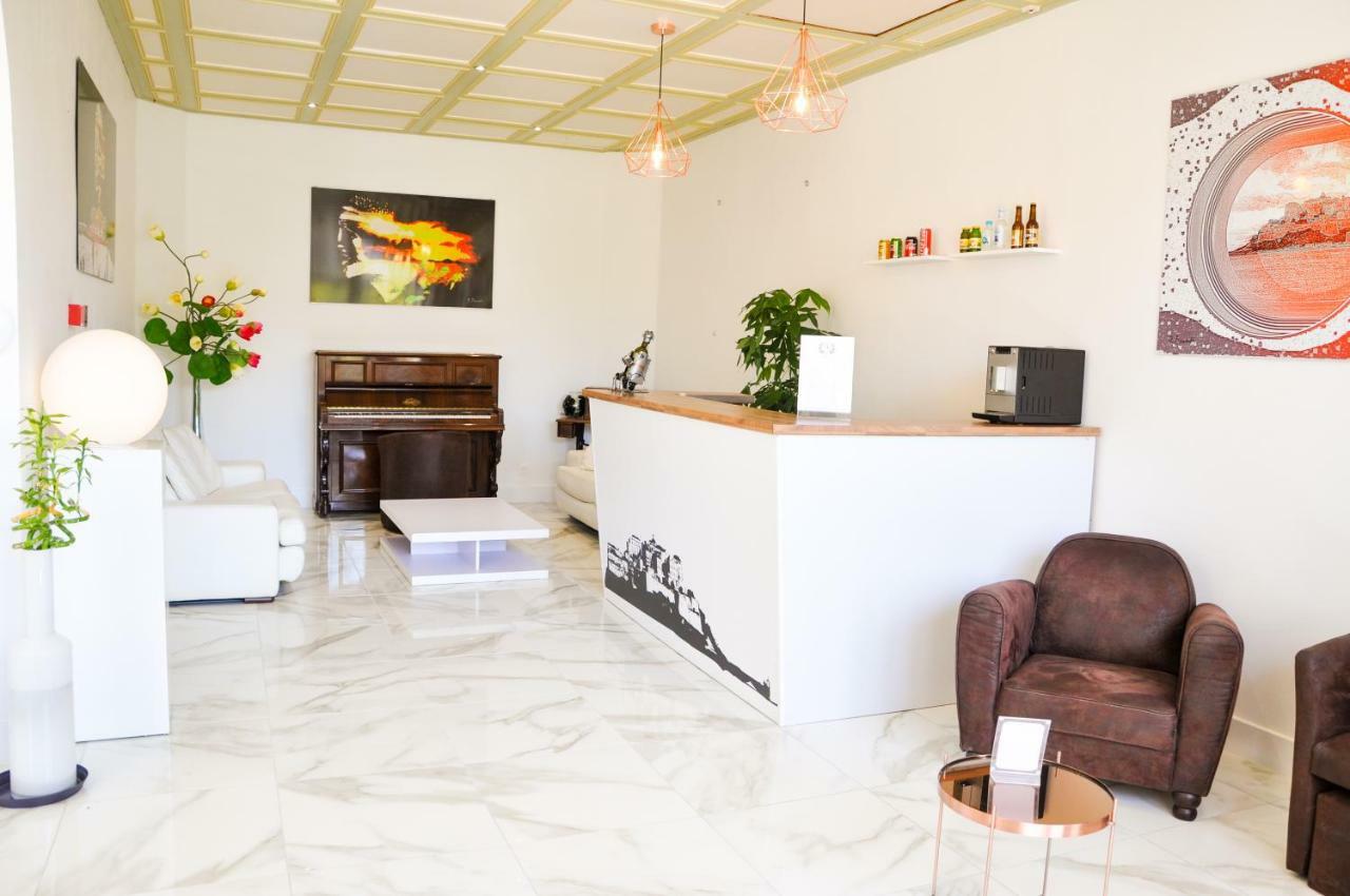 Hotel Les Arbousiers Calvi  Zewnętrze zdjęcie