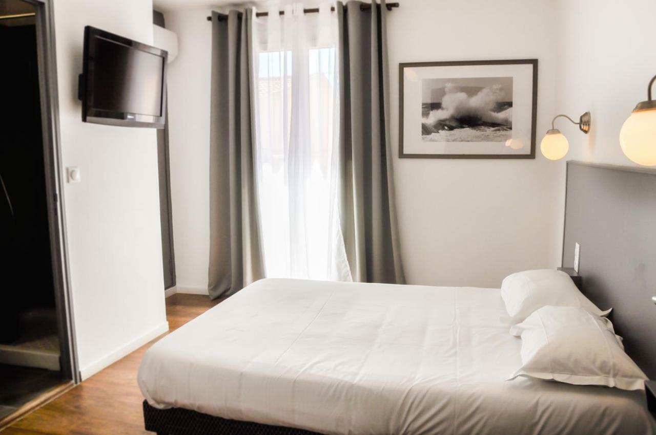 Hotel Les Arbousiers Calvi  Zewnętrze zdjęcie