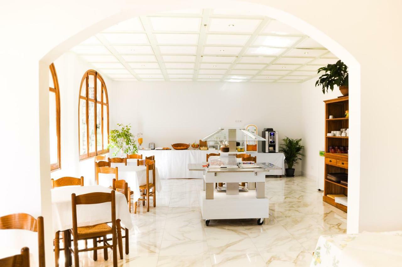 Hotel Les Arbousiers Calvi  Zewnętrze zdjęcie
